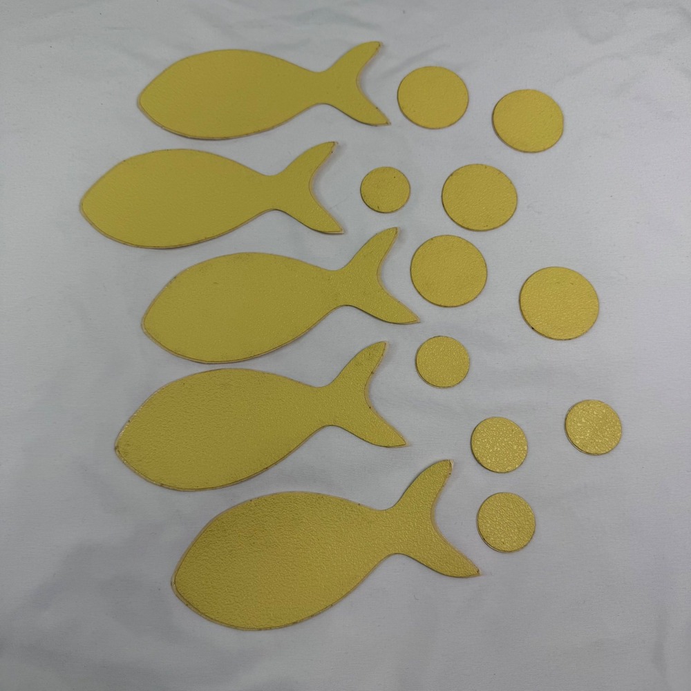Vintage Yellow Fish Bathtub Appliques Non Slip Safety Treads Set of 14 Decals